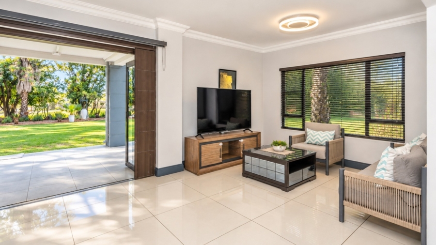 3 Bedroom Property for Sale in WestLake Country Safari Estate North West